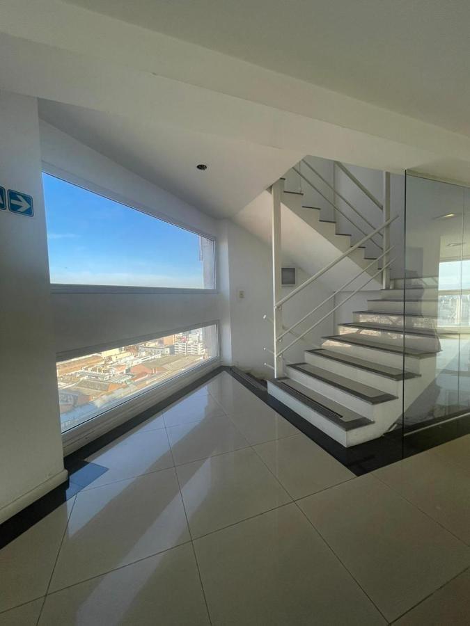 Coral State Apartment *